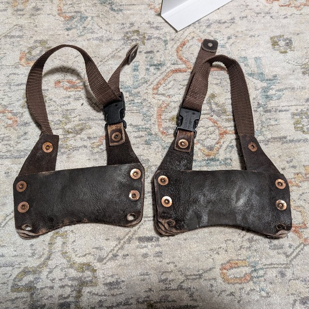Traditional leather snowshoe bindings